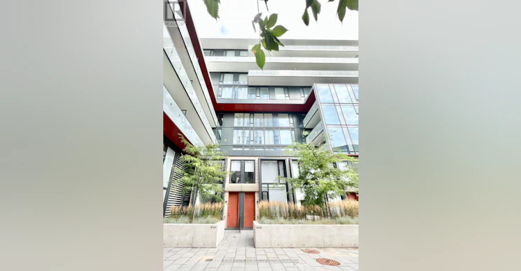 S123-180 Mill Street, Toronto, ON, M5A 0V7