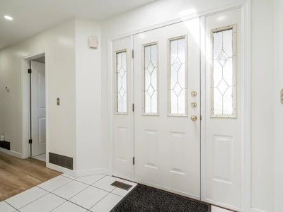 16158 16a Avenue - 3