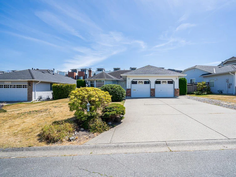 16158 16a Avenue, Surrey, BC, V4A 9J9