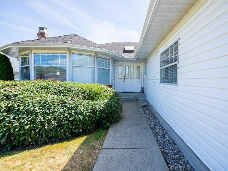 16158 16a Avenue, Surrey, BC, V4A 9J9 - 2