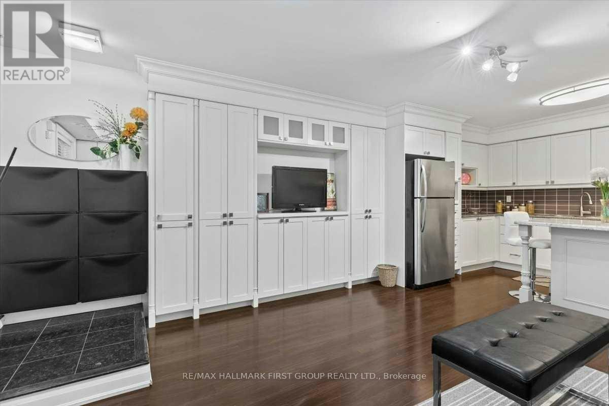 102-320 John Street, Markham, ON, L3T 0B1 - 11