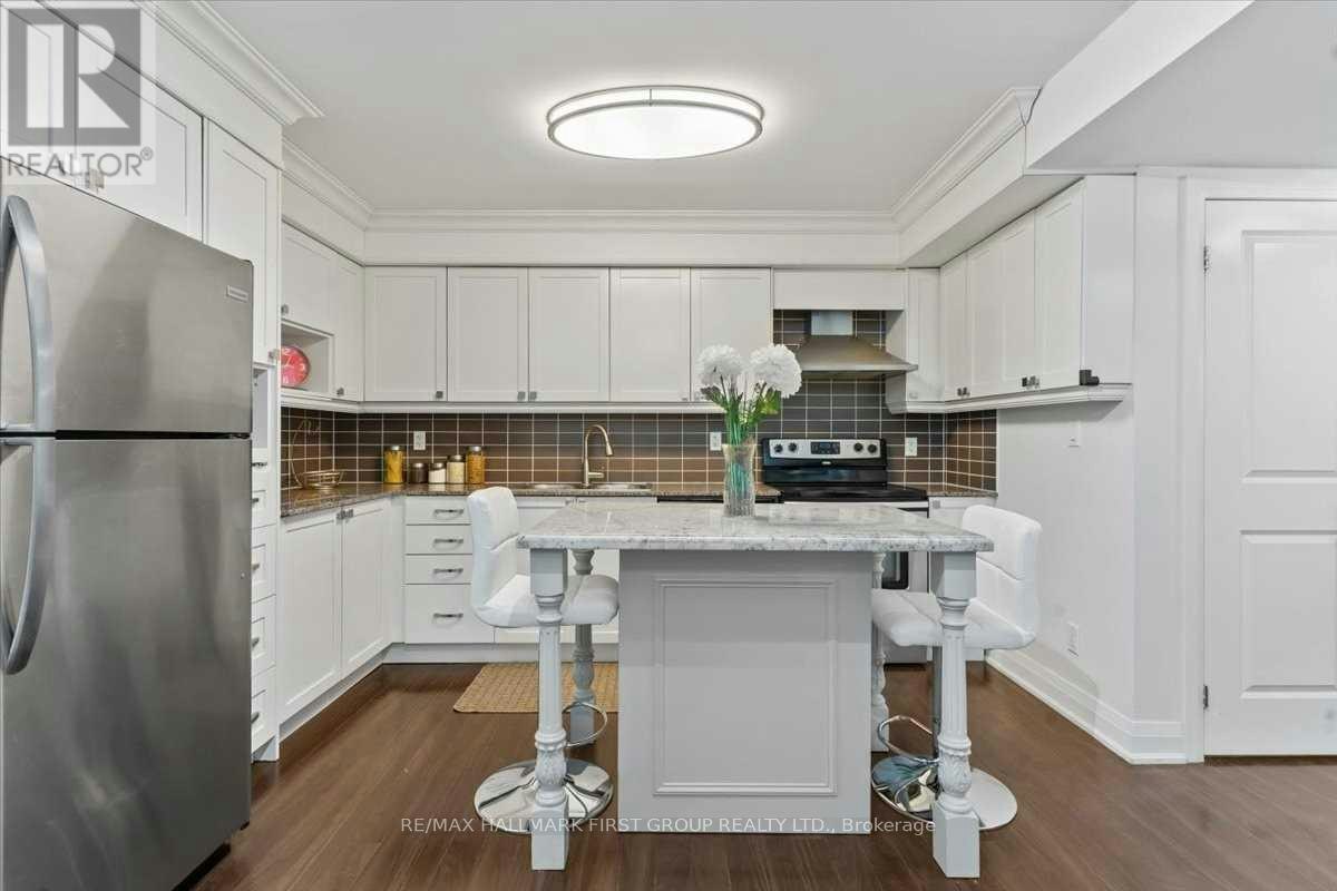 102-320 John Street, Markham, ON, L3T 0B1 - 13