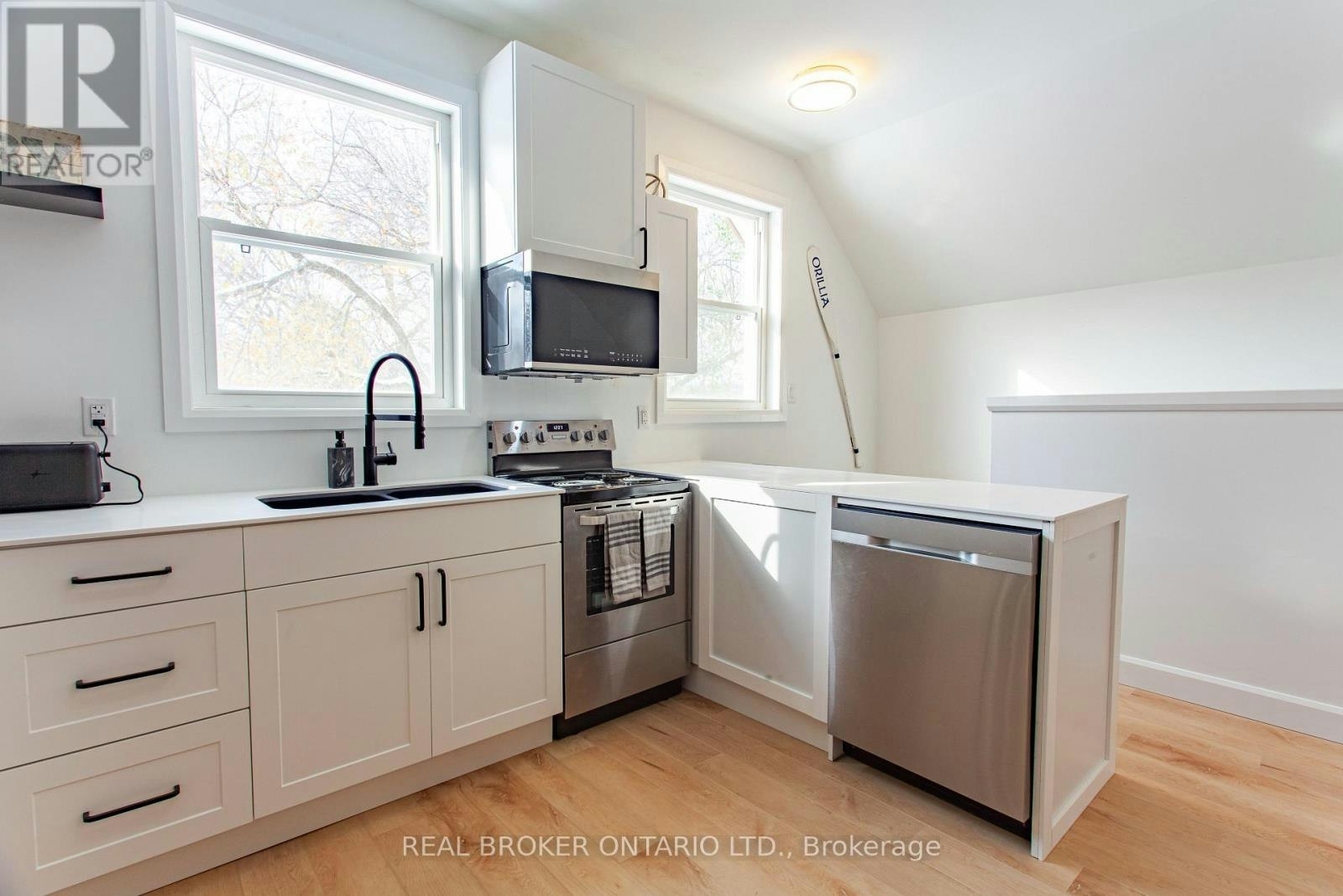 UPPER-97 Albert Street S, Orillia, ON, L3V 5L1 - 2