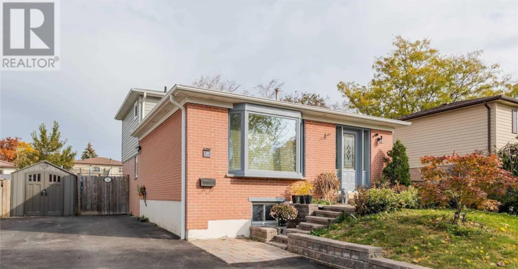 8 Sutherland Avenue, Brampton, ON, L6V 2H4 - 3