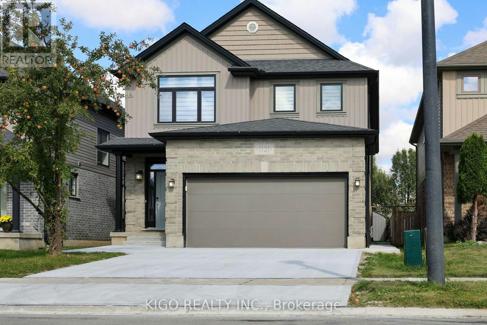 1121 Medway Park Drive, London, ON, N6G 0G1