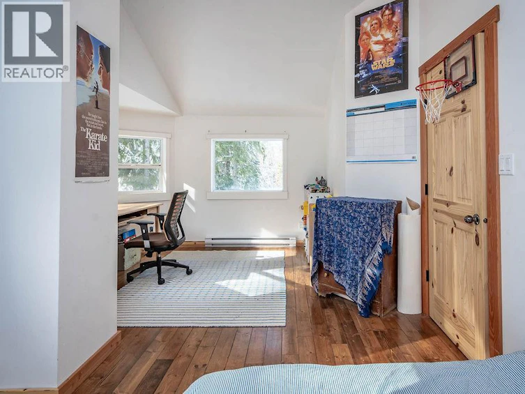 1112 Hume Street, Slocan, BC, V0G 2C0 - 34