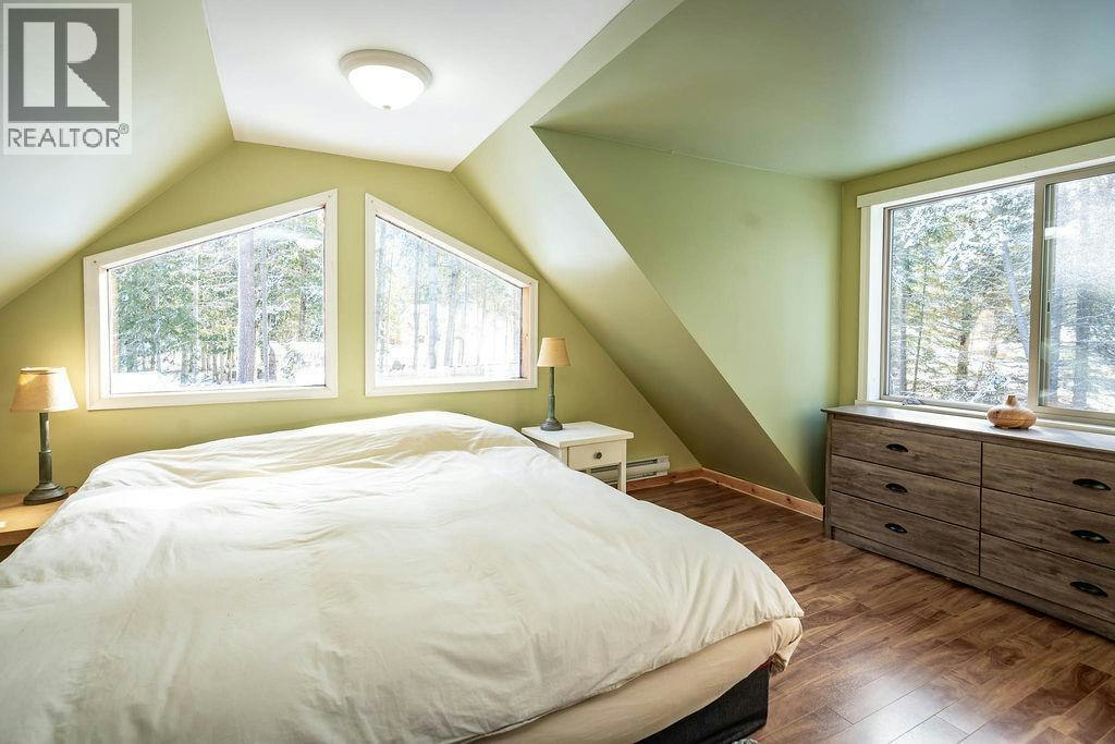 1112 Hume Street, Slocan, BC, V0G 2C0 - 26