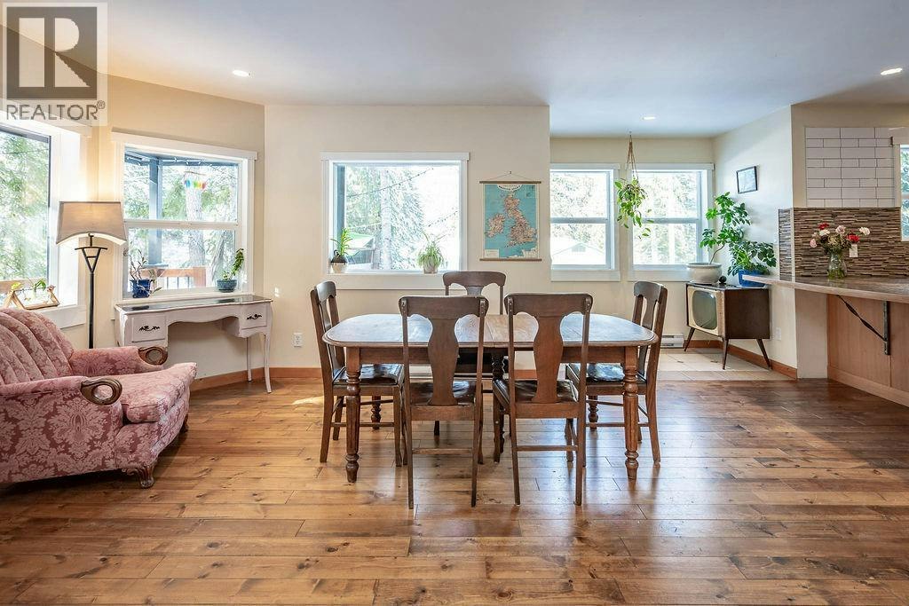 1112 Hume Street, Slocan, BC, V0G 2C0 - 13