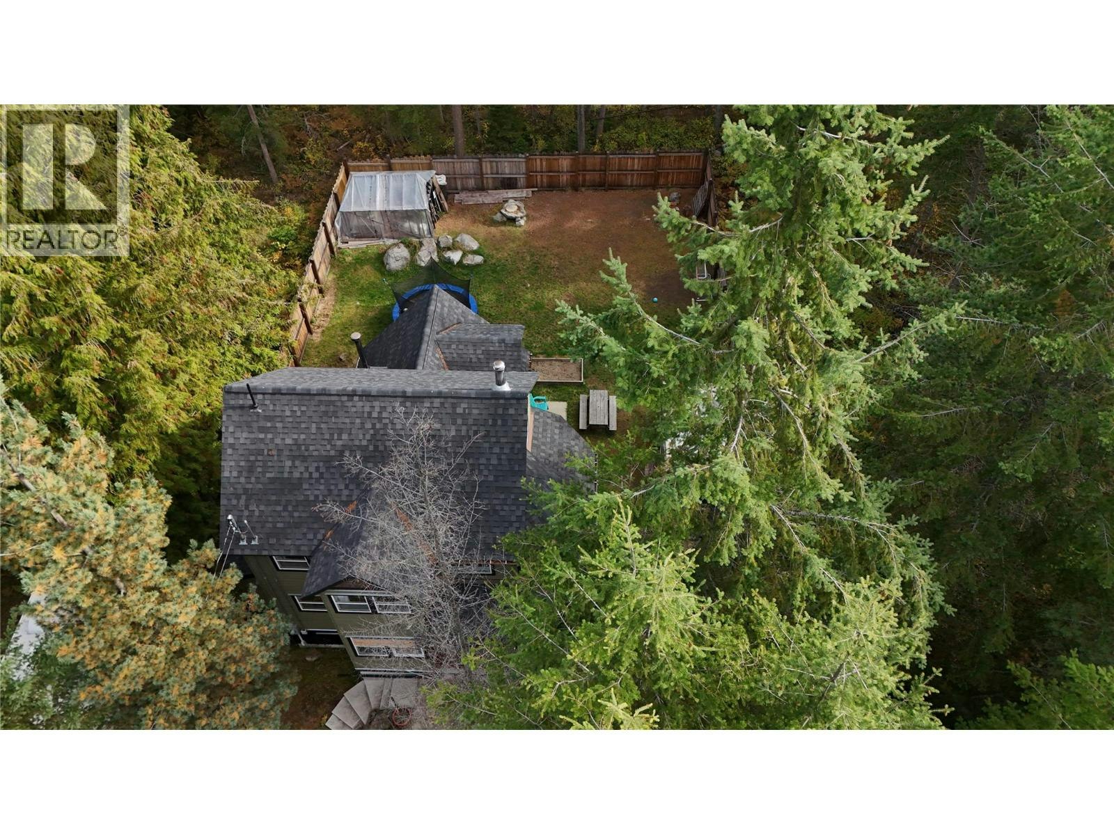 1112 Hume Street, Slocan, BC, V0G 2C0 - 53