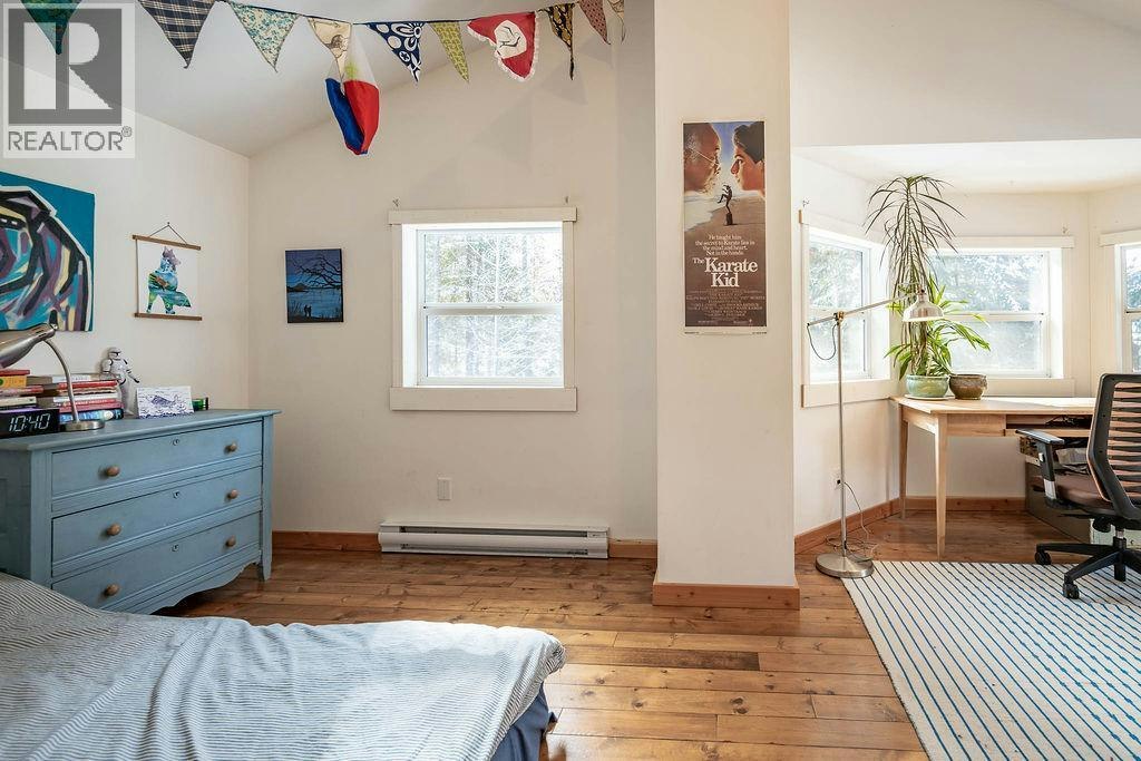 1112 Hume Street, Slocan, BC, V0G 2C0 - 31