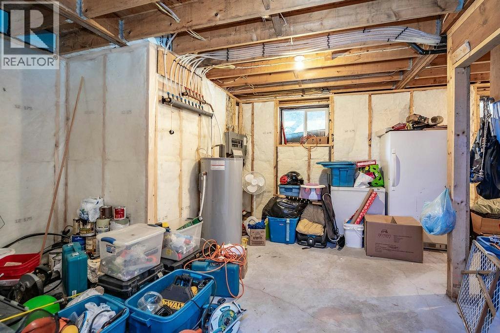 1112 Hume Street, Slocan, BC, V0G 2C0 - 42