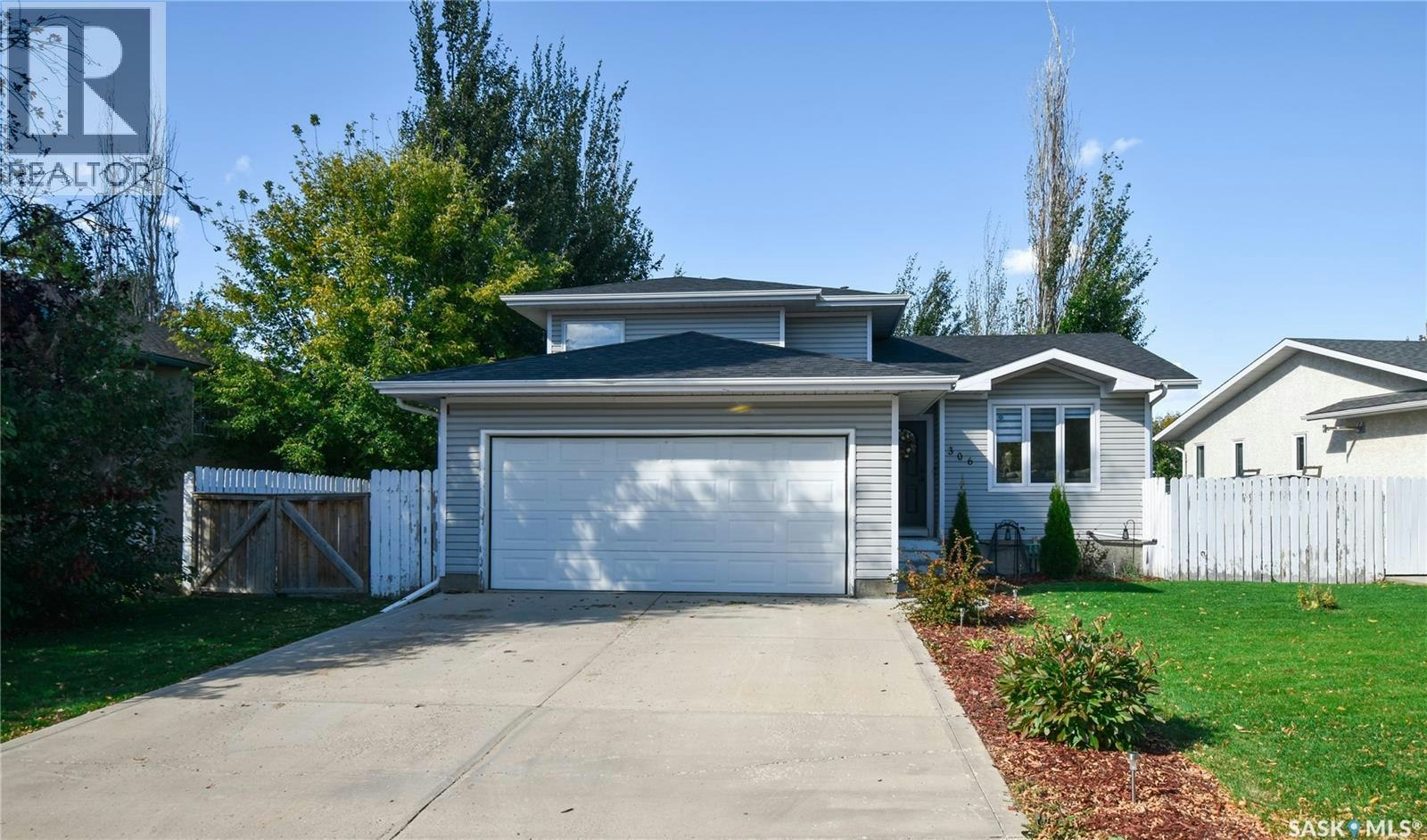 306 O'regan Crescent, Saskatoon, SK, S7L 6T2