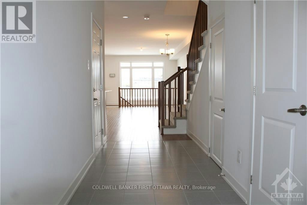 527 Corretto Place, Ottawa, ON, K2G 2Y8 - 2