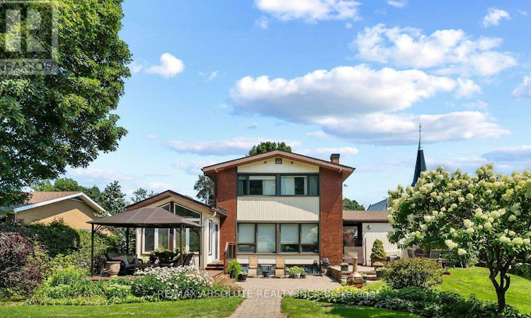 290 Harrington Street