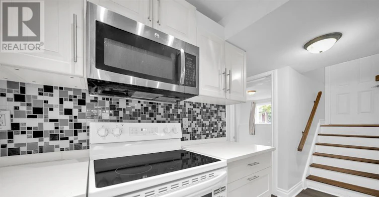 B-1896 Featherston Drive, Ottawa, ON, K1H 6P5 - 8