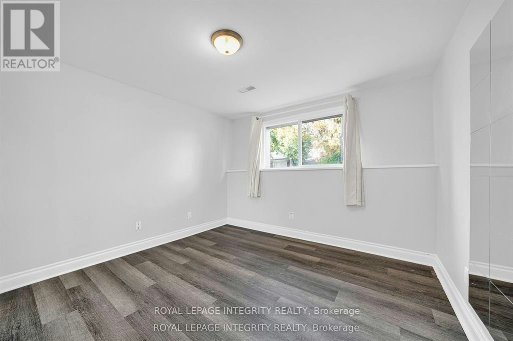 B-1896 Featherston Drive, Ottawa, ON, K1H 6P5 - 15