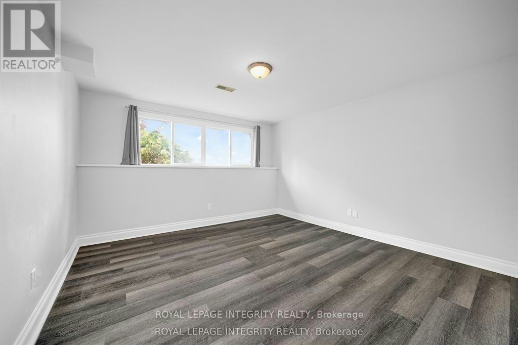 B-1896 Featherston Drive, Ottawa, ON, K1H 6P5 - 13