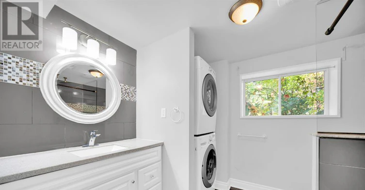 B-1896 Featherston Drive, Ottawa, ON, K1H 6P5 - 17