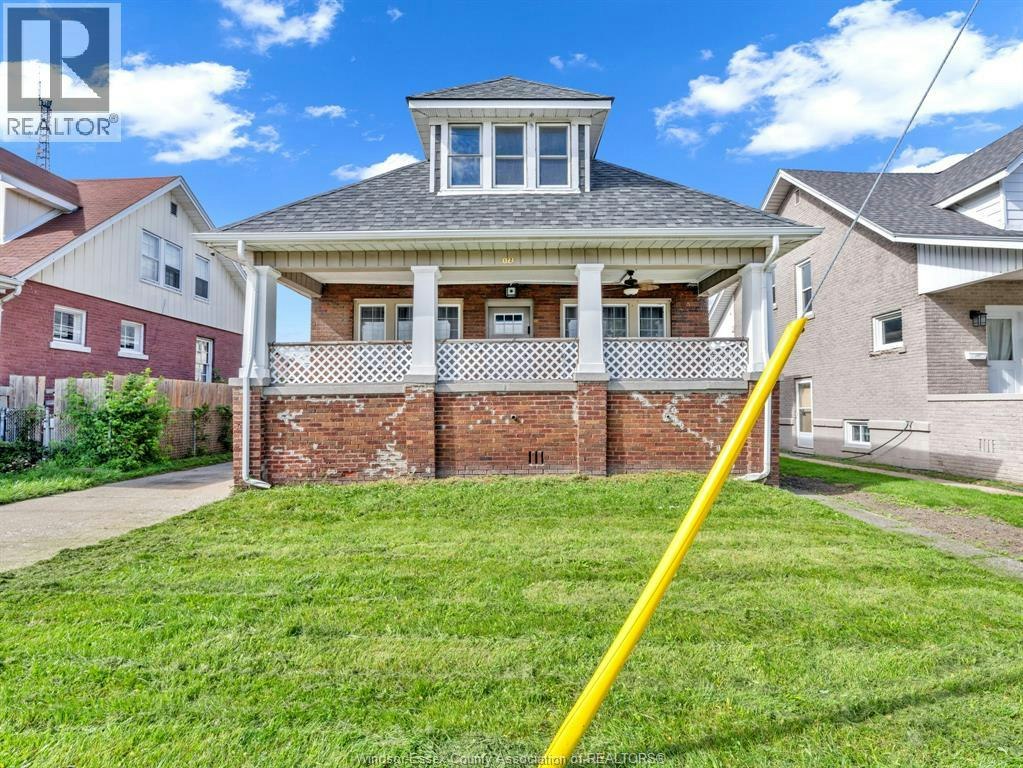 172 Giles Boulevard, Windsor, ON, N9A 4B5