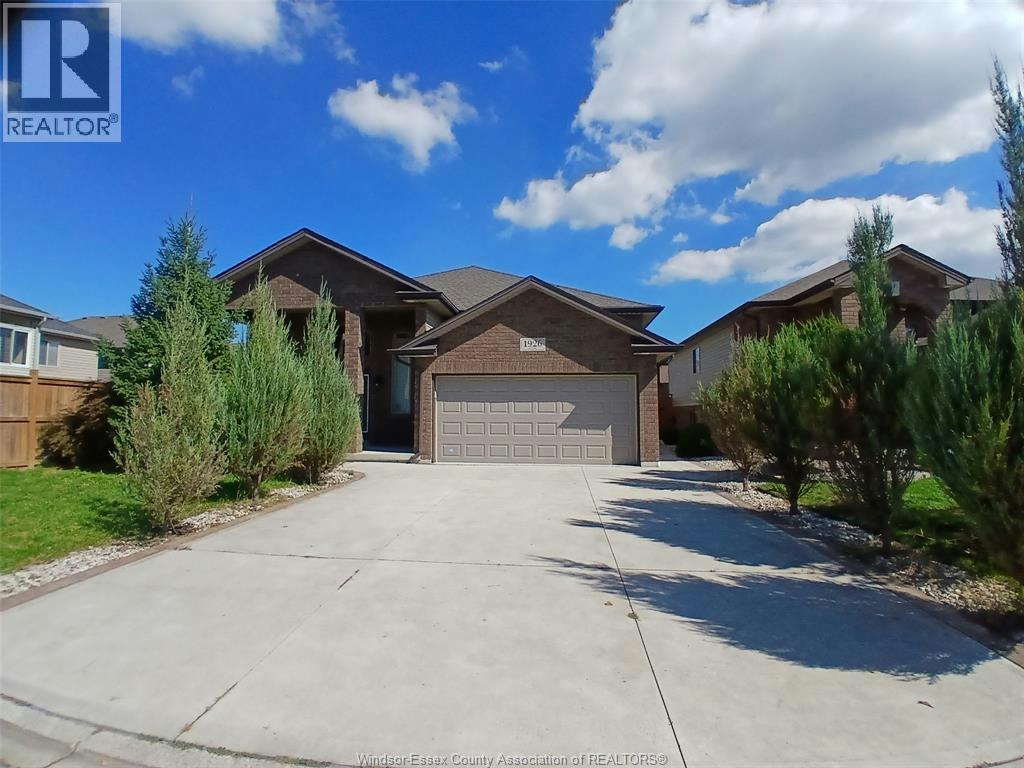 1926 Mark Avenue, Windsor, ON, N9B 0B9