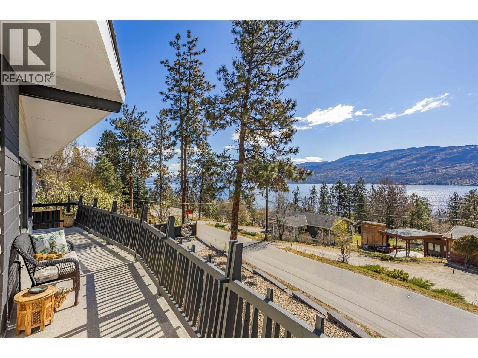 3991 Desert Pines Avenue, Peachland, BC, V0H 1X2