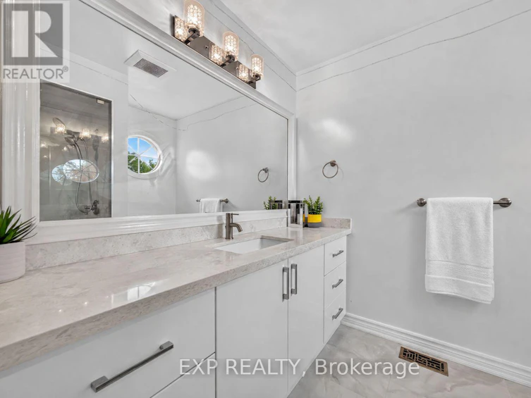 785 Quantra Crescent, Newmarket, ON, L3X 1M9 - 40