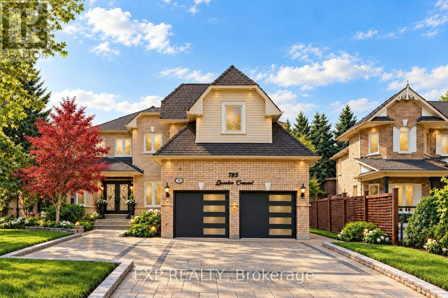 785 Quantra Crescent, Newmarket, ON, L3X 1M9 - 2