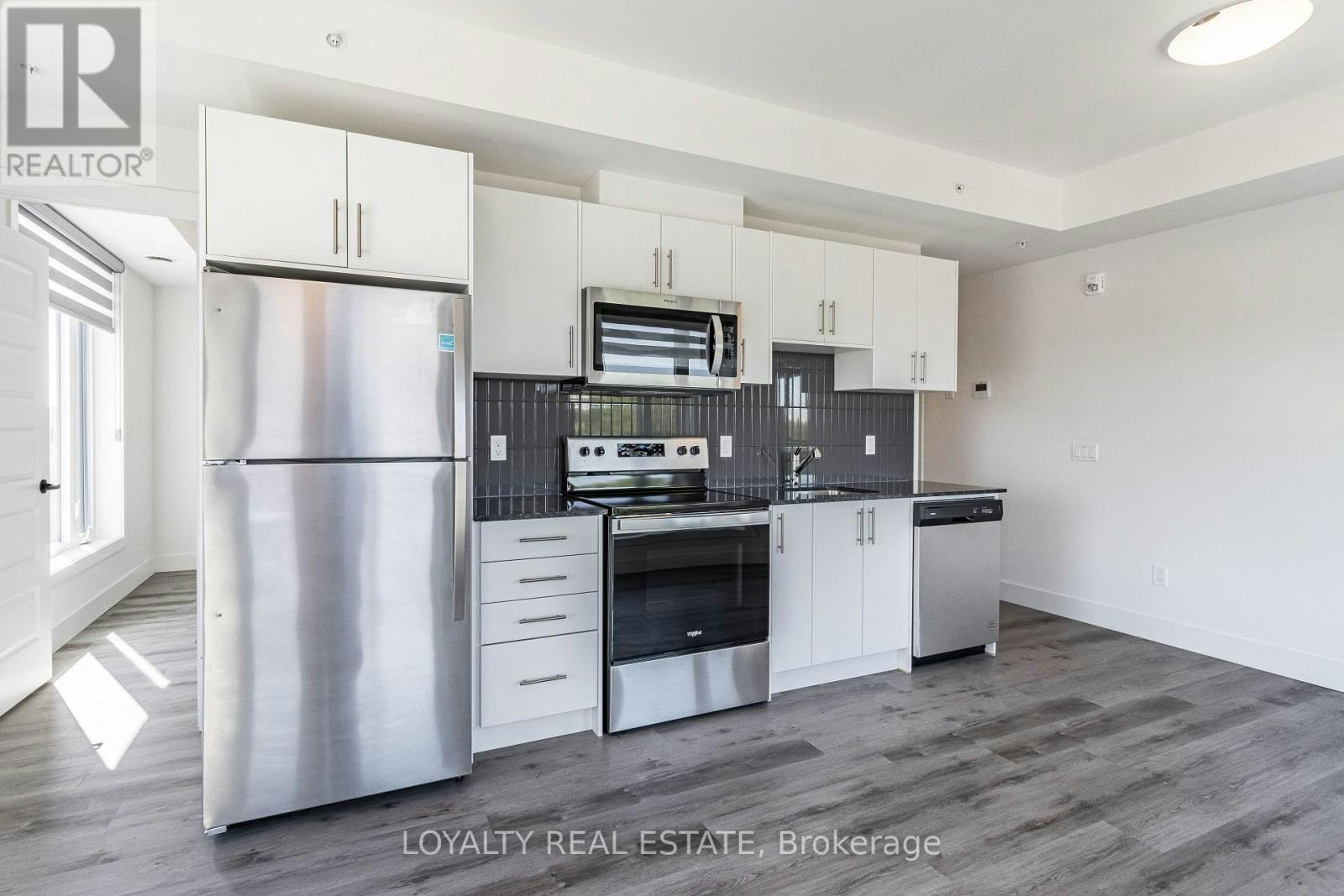 601-103 Rogers Street, Waterloo, ON, N2J 0G2 - 21