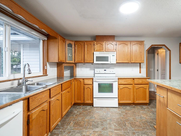 46382 Stevenson Road, Chilliwack, BC, V2R 3S6 - 6