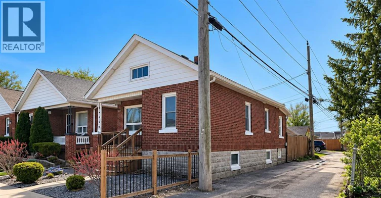 1057 Ellis Street, Windsor, ON, N8X 2J2 - 2