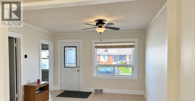 1057 Ellis Street, Windsor, ON, N8X 2J2 - 3