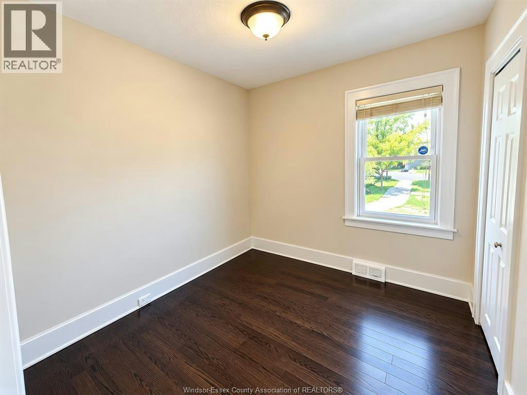 1057 Ellis Street, Windsor, ON, N8X 2J2 - 8