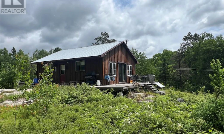 982 Musky Bay Road