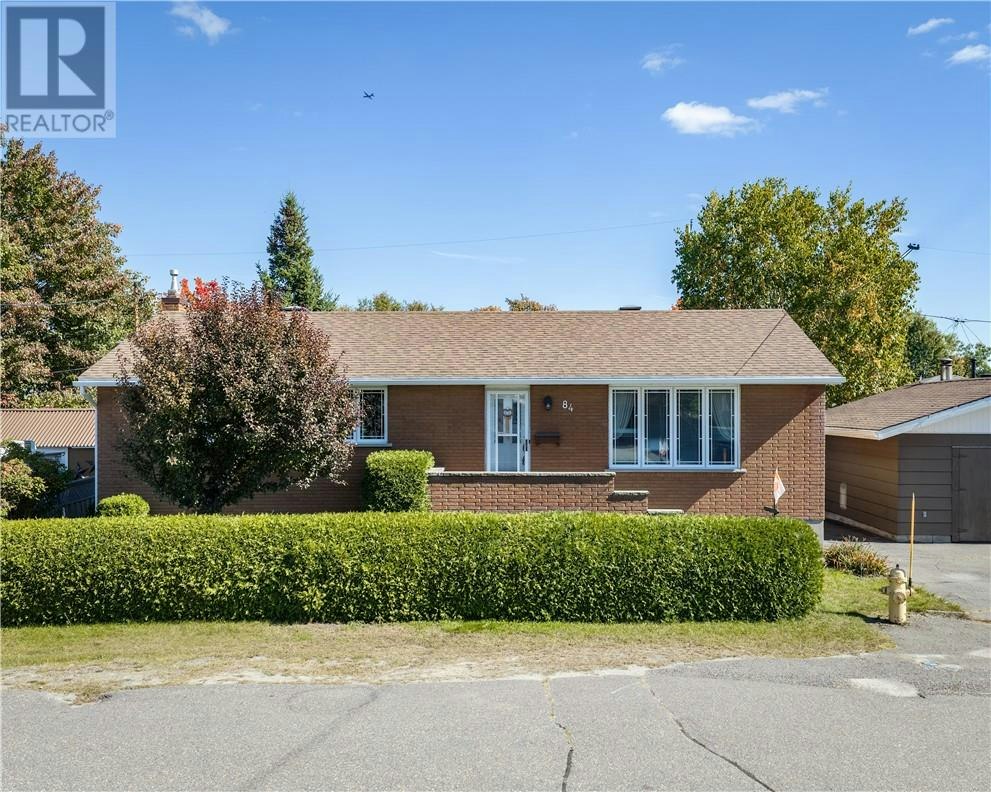 84 Neelon Avenue, Greater Sudbury, ON, P3B 3K1