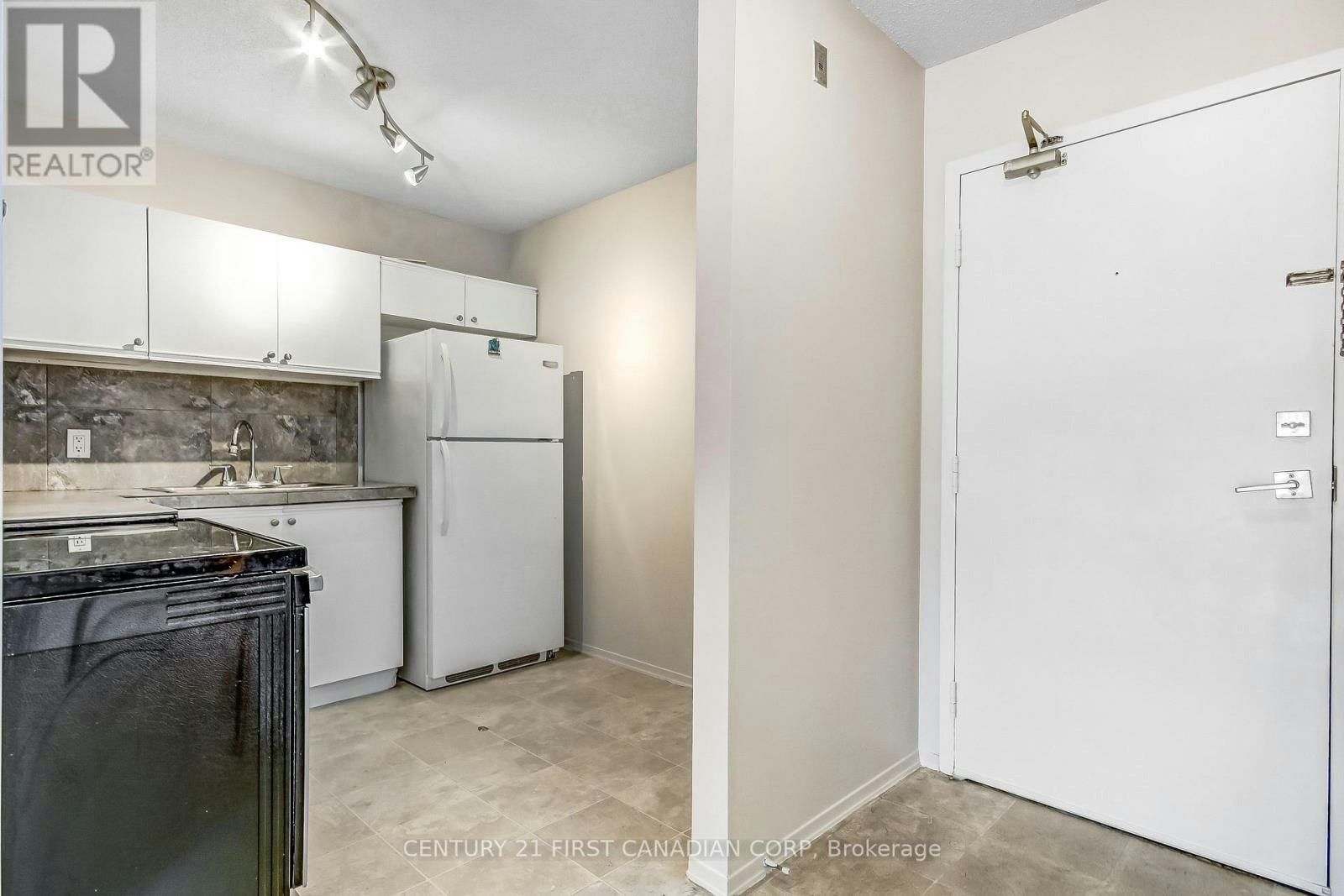 5 Jacksway Crescent, London, ON, N5X 3T6 - 6