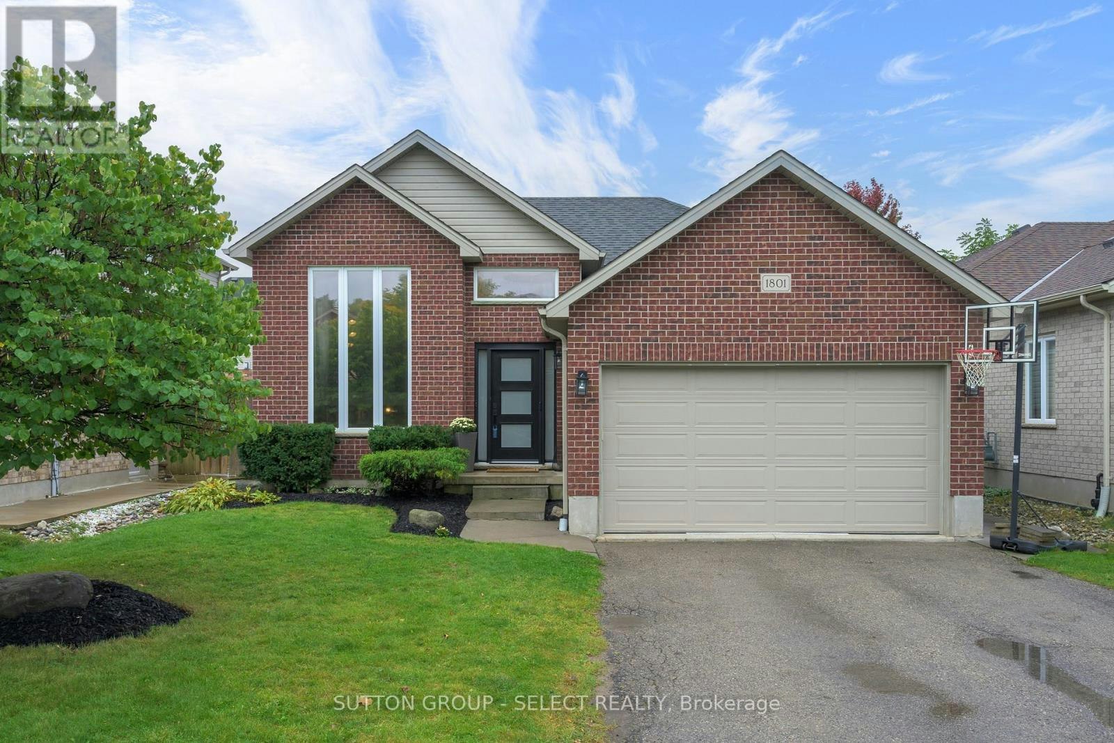 1801 Seymour Crescent, London, ON, N6G 5N4