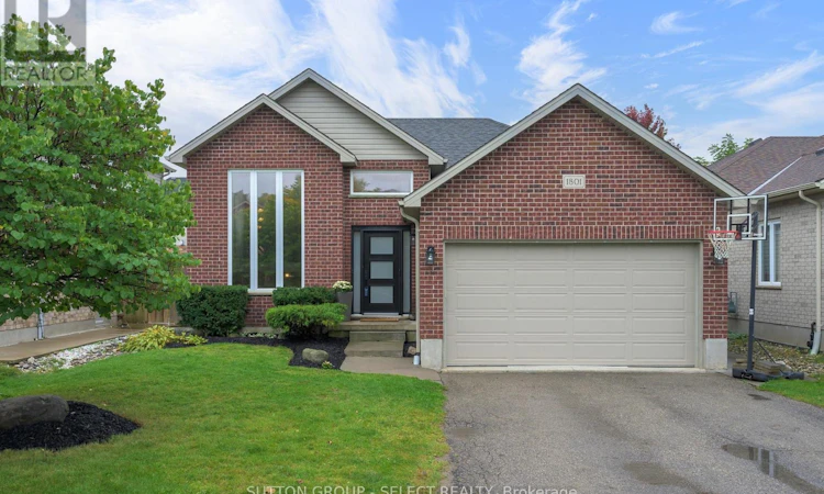 1801 Seymour Crescent