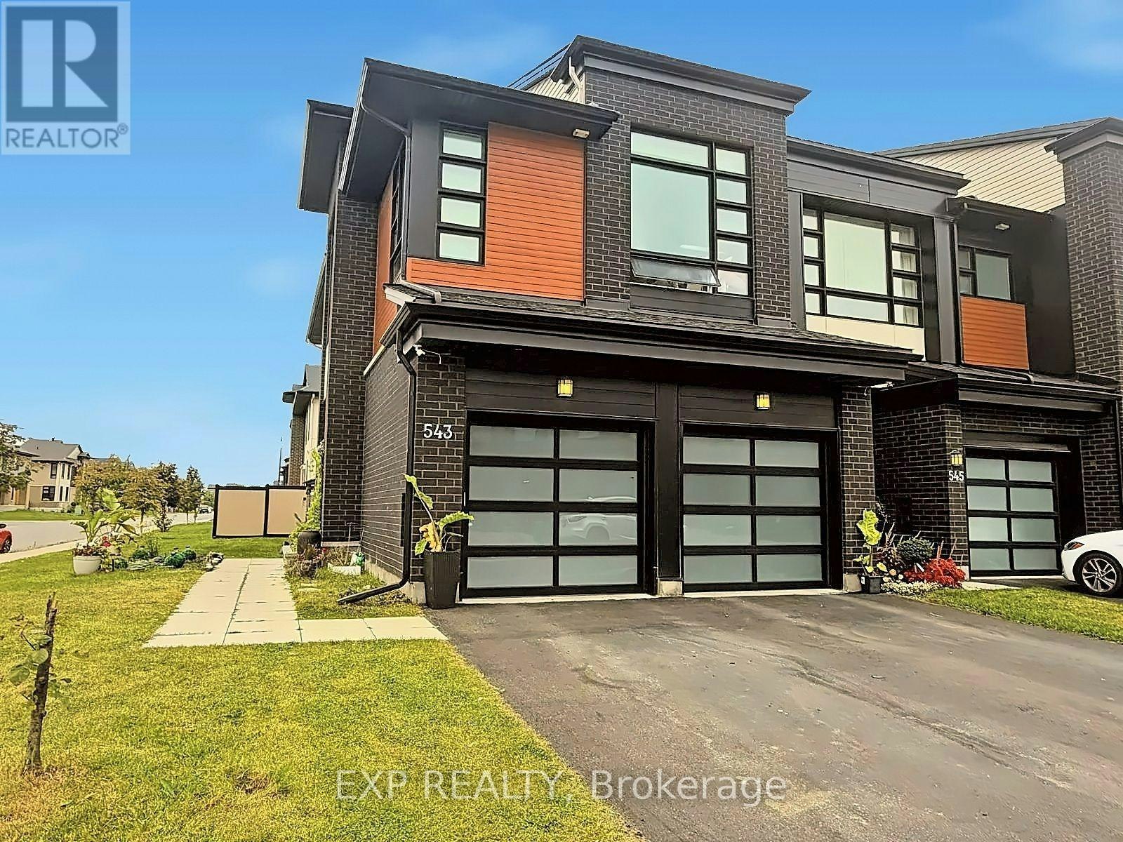 543 Rathburn Lane, Ottawa, ON, K1T 0T3