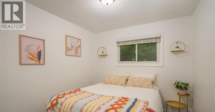 32 Louisa Street, Point Edward, ON, N7V 1W1 - 12