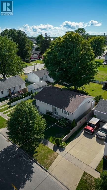 32 Louisa Street, Point Edward, ON, N7V 1W1 - 25