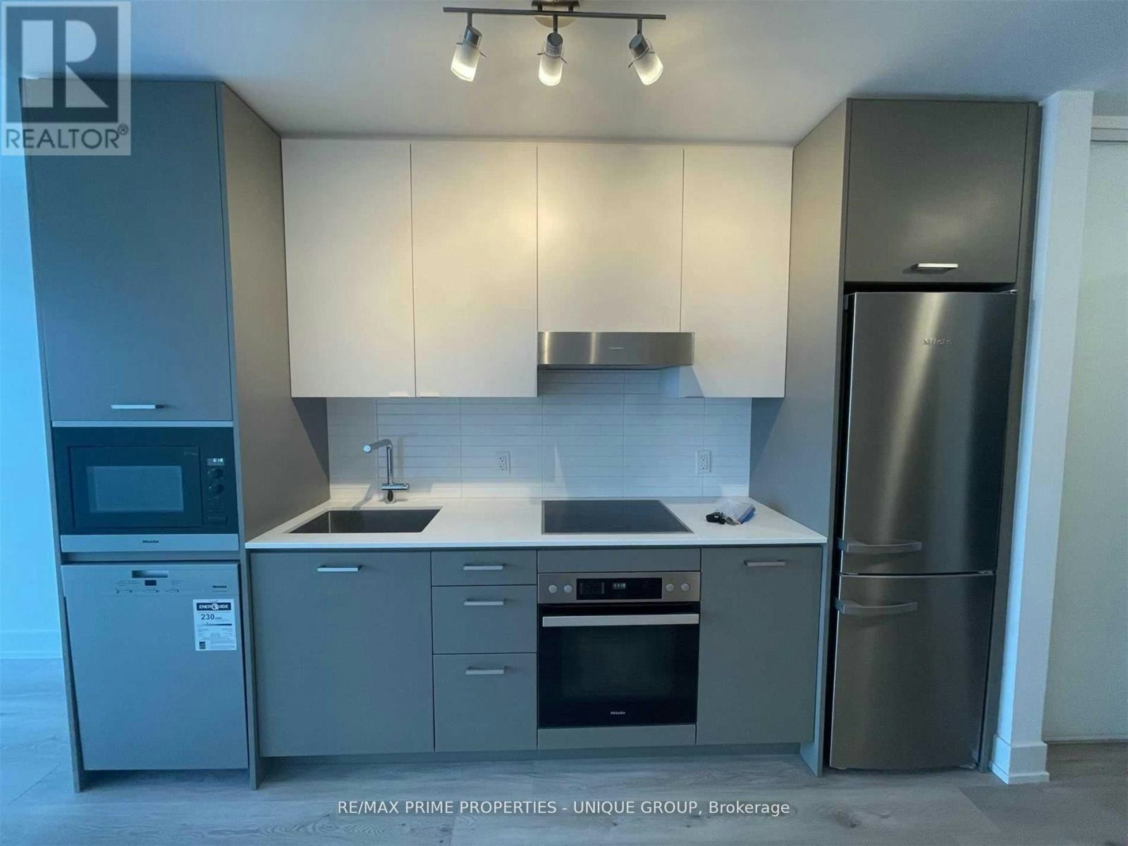 606-11 Lillian Street, Toronto, ON, M4S 2H7 - 8