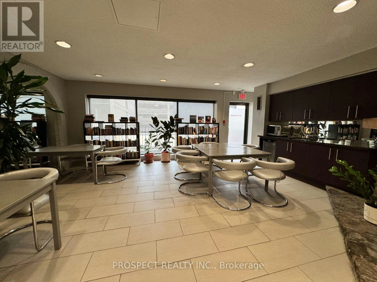 1210-120 Saint Patrick Street N, Toronto, ON, M5T 2X7 - 7
