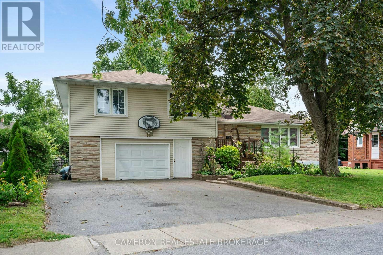 16 Kent Crescent, South Stormont, ON, K0C 1P0