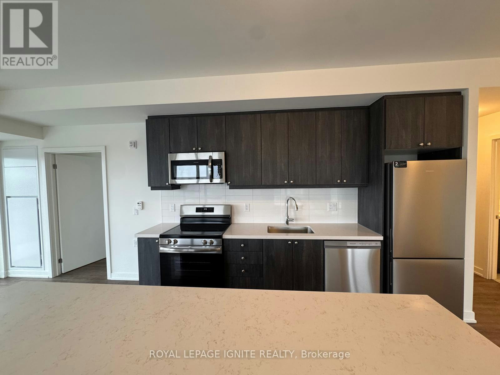 1018-51 Clarington Boulevard, Clarington, ON, L1C 7J8 - 13