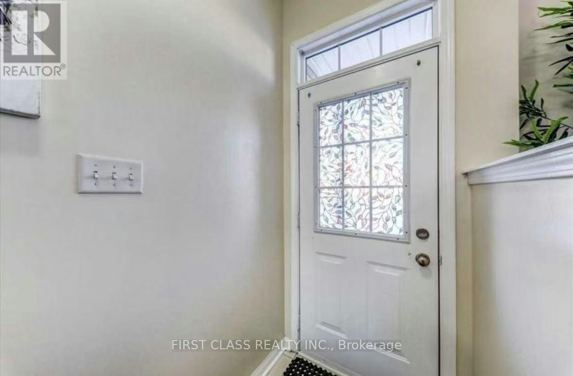 45 Cheetah Crescent, Toronto, ON, M1B 6J7 - 3