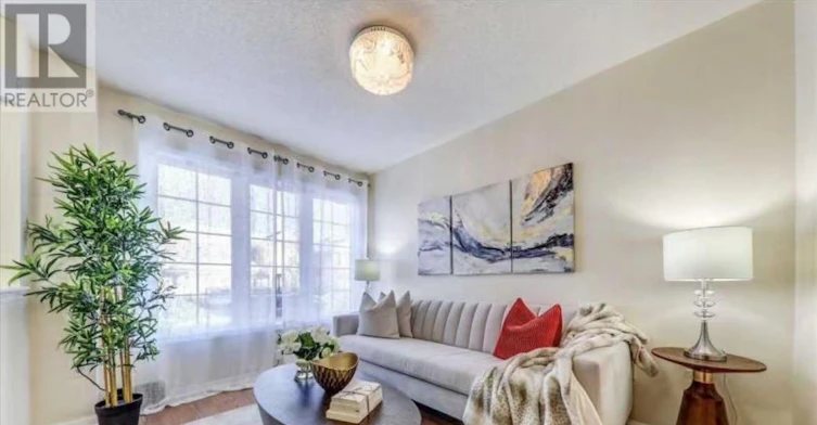 45 Cheetah Crescent, Toronto, ON, M1B 6J7 - 4