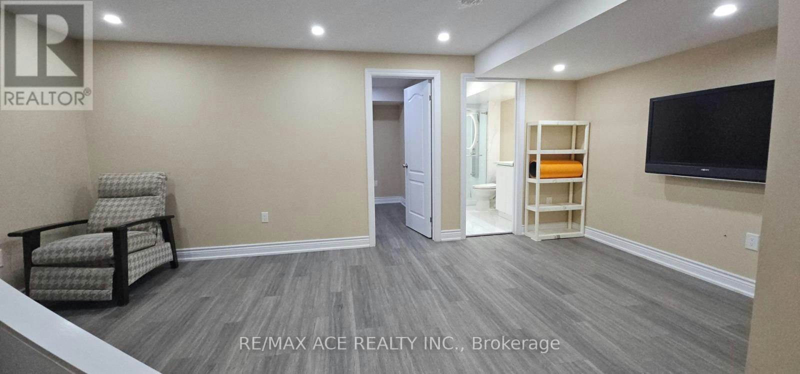 46 Ralph Chalmers Avenue, Markham, ON, L6E 2C3 - 35