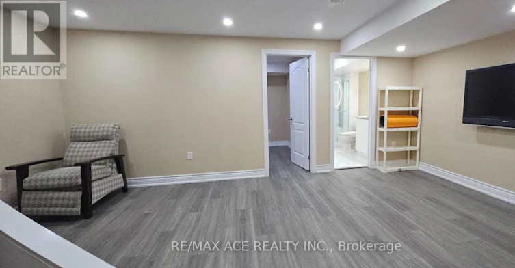 46 Ralph Chalmers Avenue, Markham, ON, L6E 2C3 - 35