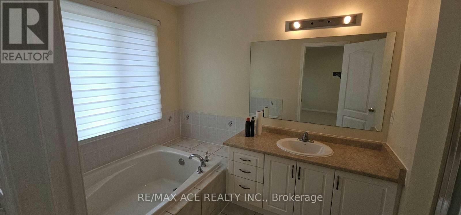 46 Ralph Chalmers Avenue, Markham, ON, L6E 2C3 - 29
