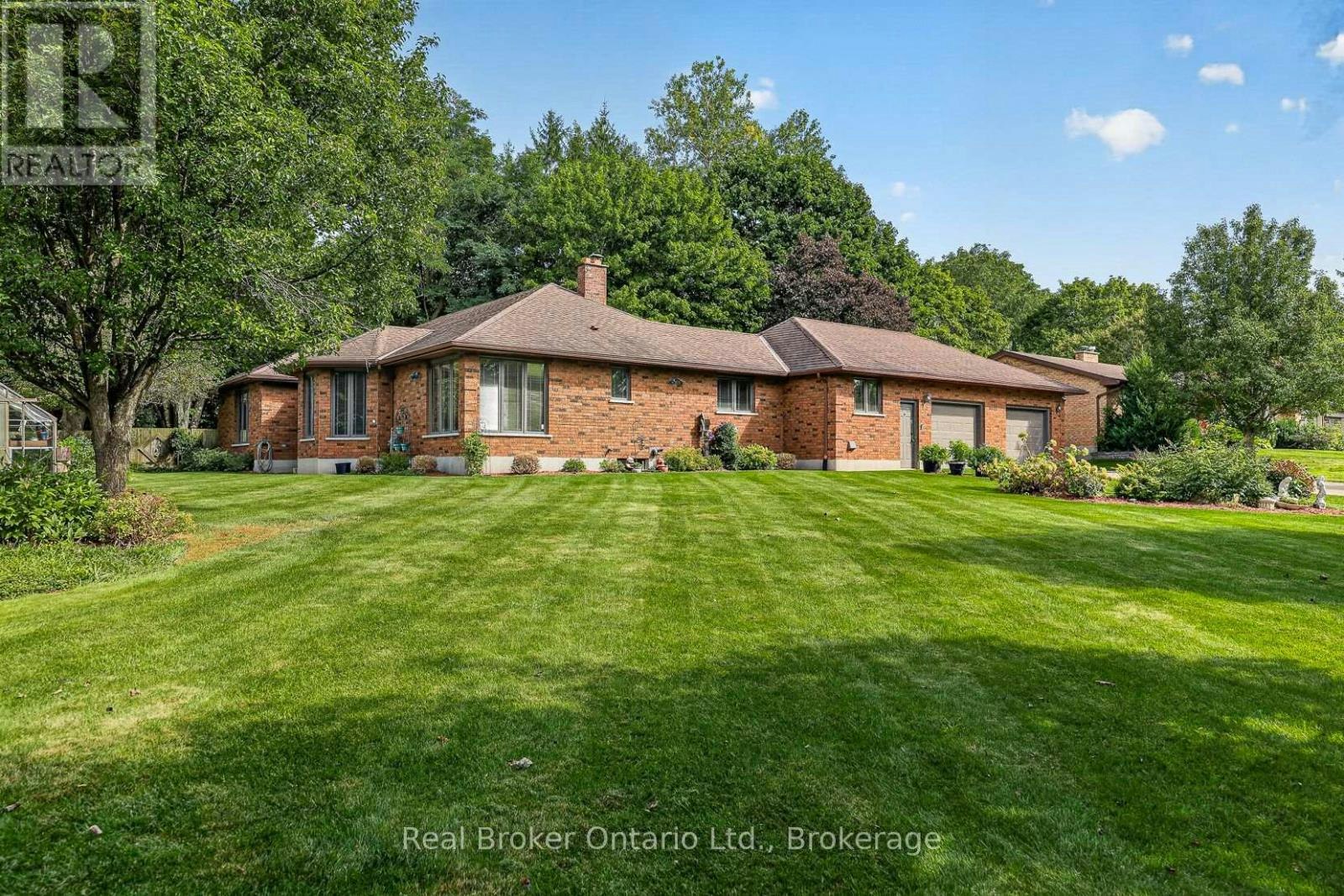 11 Elisabeth Street, Blenheim, ON, N0J 1M0